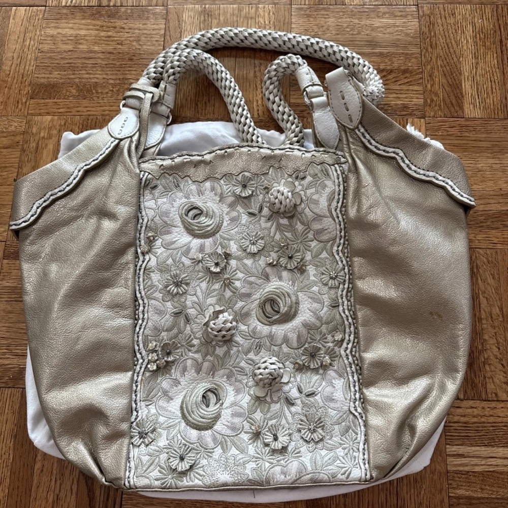 Use Women's Brighton Natina Beaded Leather Flower Tote Bag (W/stain)